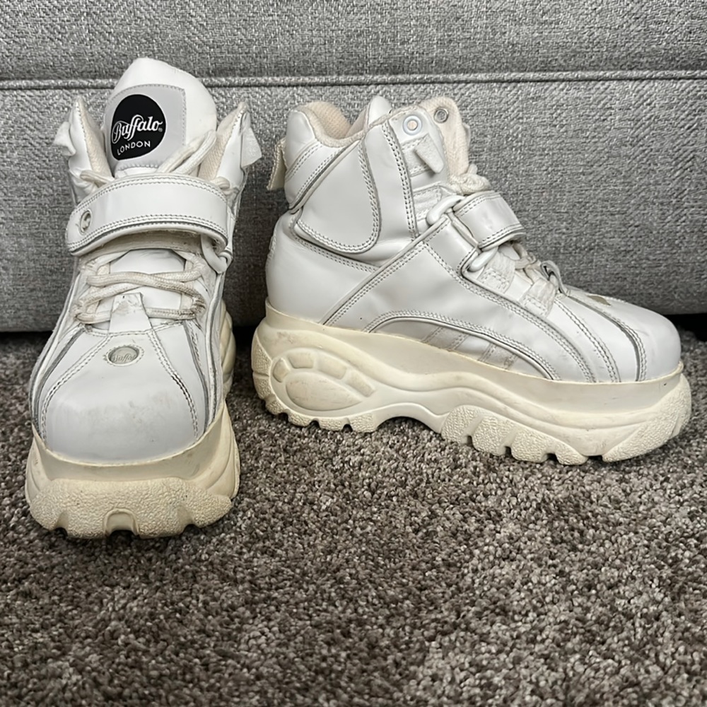 BUFFALO LONDON Classic Sneaker High Leather, WHITE.